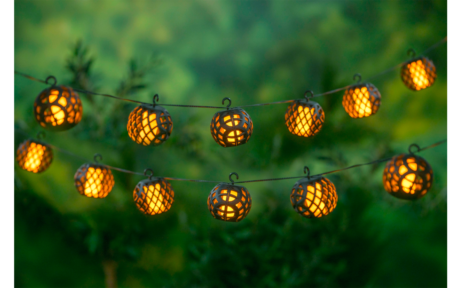  Grundig Lichterkette Solarbetrieben 1,8 Meter Mit 8 LED-Glühbirnen