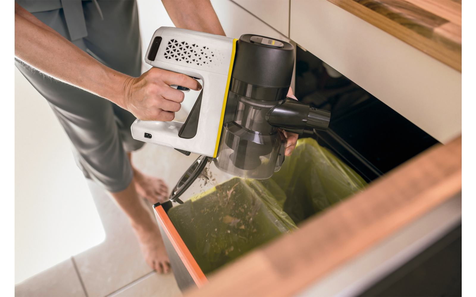 Kärcher Akku-Staubsauger VC 4 Cordless MyHome Car Inklusive Wandhalterung