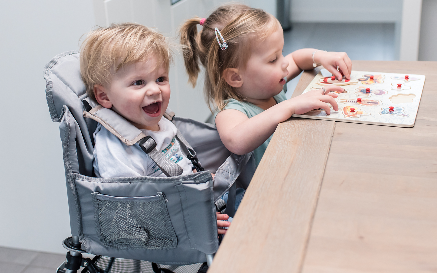  One2Stay Kinderhochstuhl Faltbar Mit Abnehmbaren Esstisch