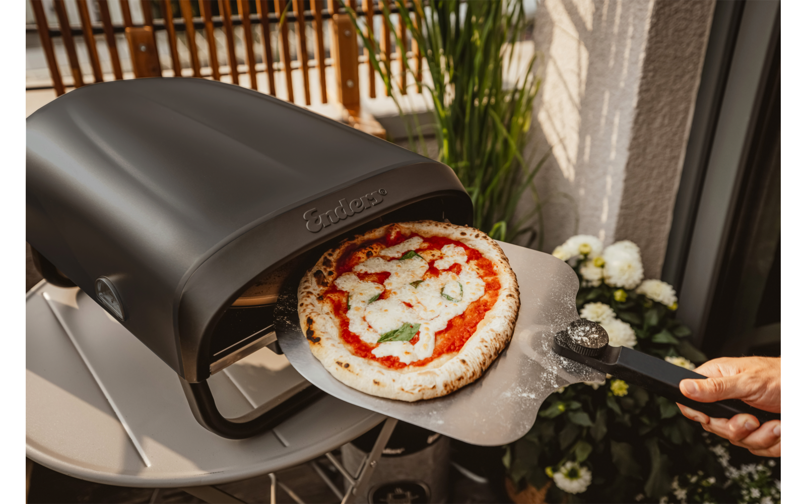  Enders Paco Rotate Pizzaofen Gasbetrieben Mit Rotierendem Pizzastein 50 Mbar