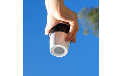  Silwy® To-Go-Cup Porzellan Becher Mit Deckel Inkl. Metall-Nano-Gel Pad Untersetzer (350 Ml)