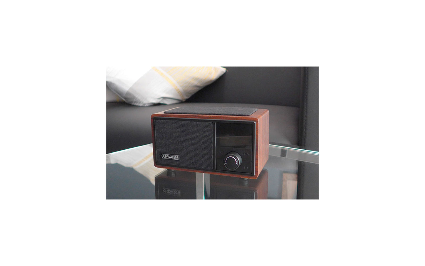 Schwaiger UKW Radiowecker Inkl. Bluetooth Und QI Ladestation